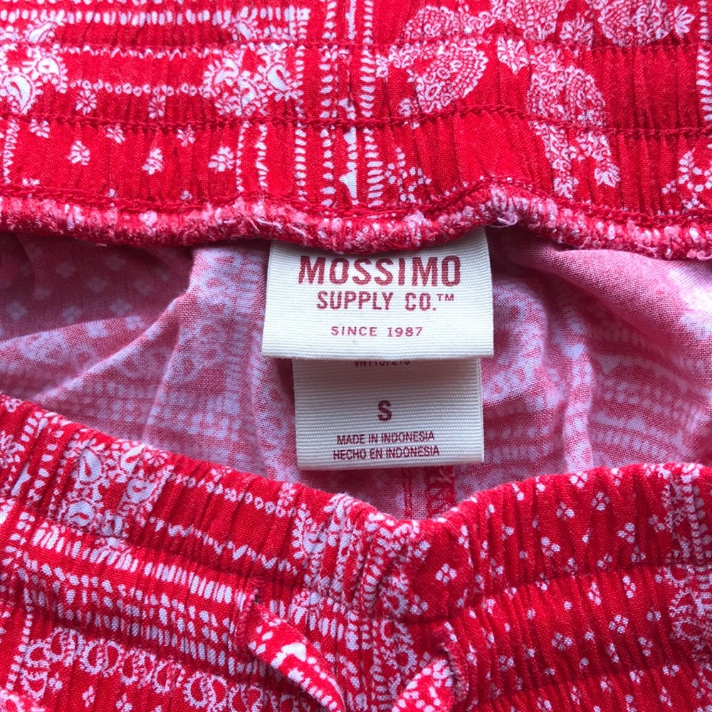 Mossimo Shorts - Picture 3 of 3